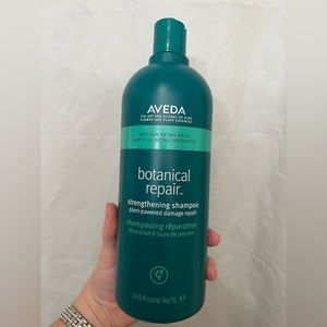 Aveda botanical repair strengthening shampoo 33.8 oz
